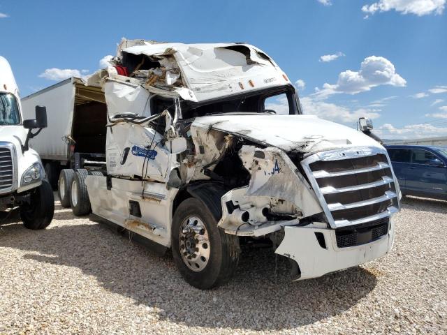  Salvage Freightliner Cascadia 1