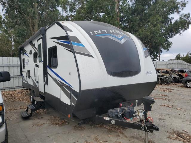  Salvage Forr 5th Wheel