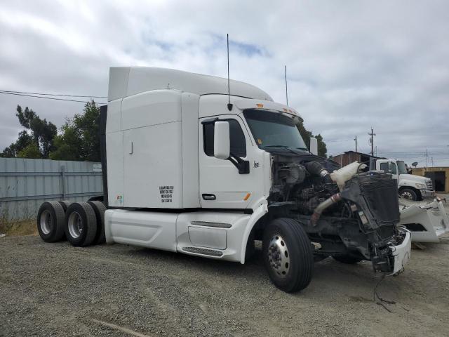  Salvage Peterbilt 579