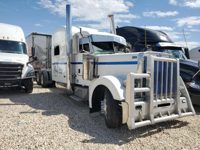  Salvage Peterbilt 379
