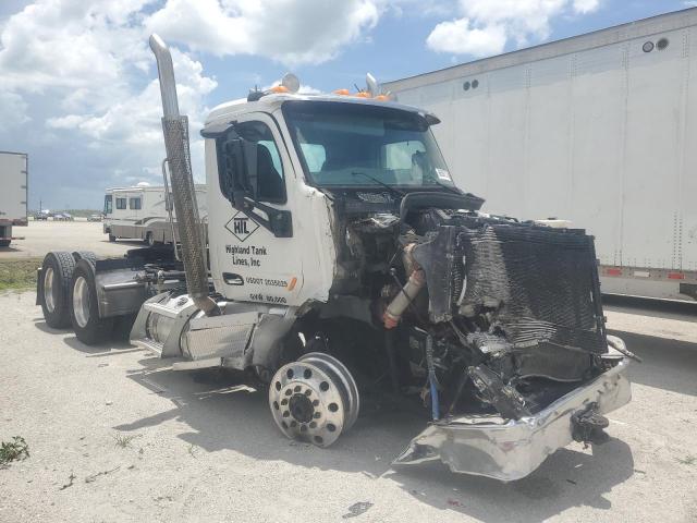  Salvage Peterbilt 567