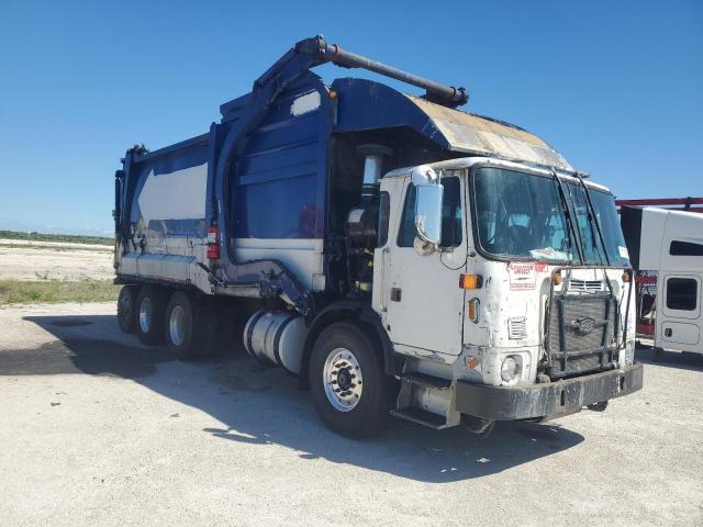  Salvage Autocar Llc Xpeditor