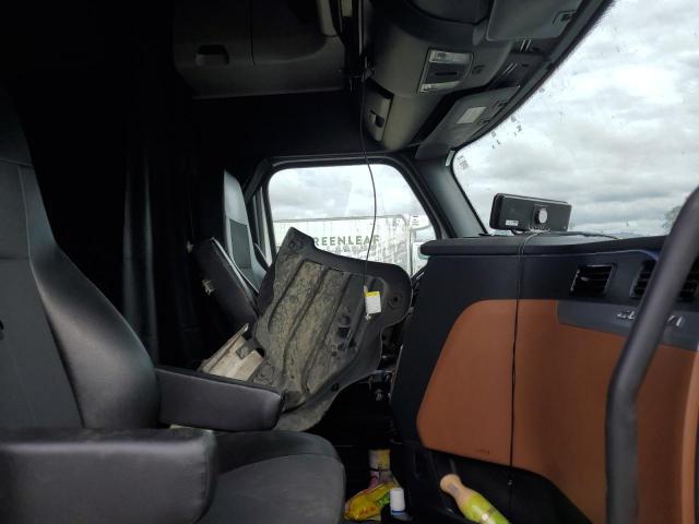 Freightliner Cascadia 1 Image 6