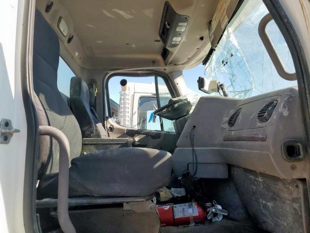 Freightliner 114sd Image 5