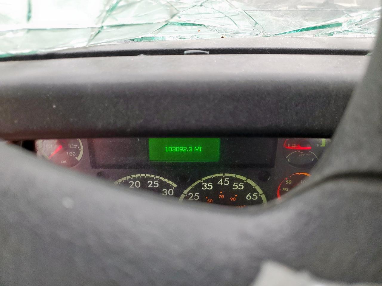 Freightliner 114sd Image 8