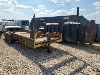  Salvage Cand Trailer