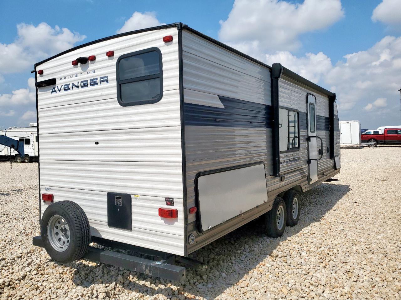 Avenger Trailer Image 10